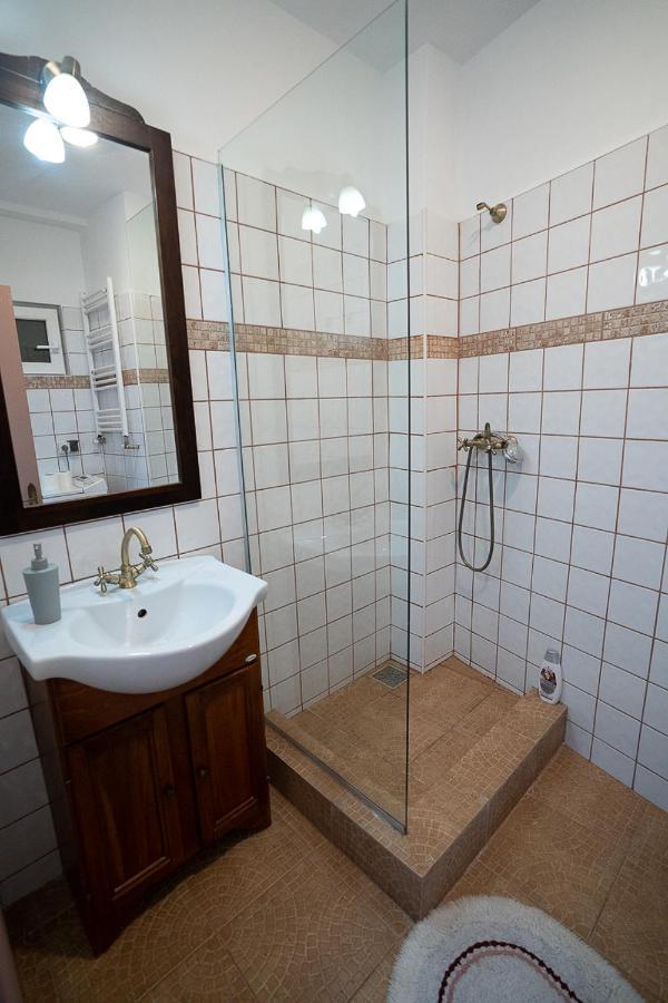 Cismigiu Garden Apartment Boekarest Buitenkant foto